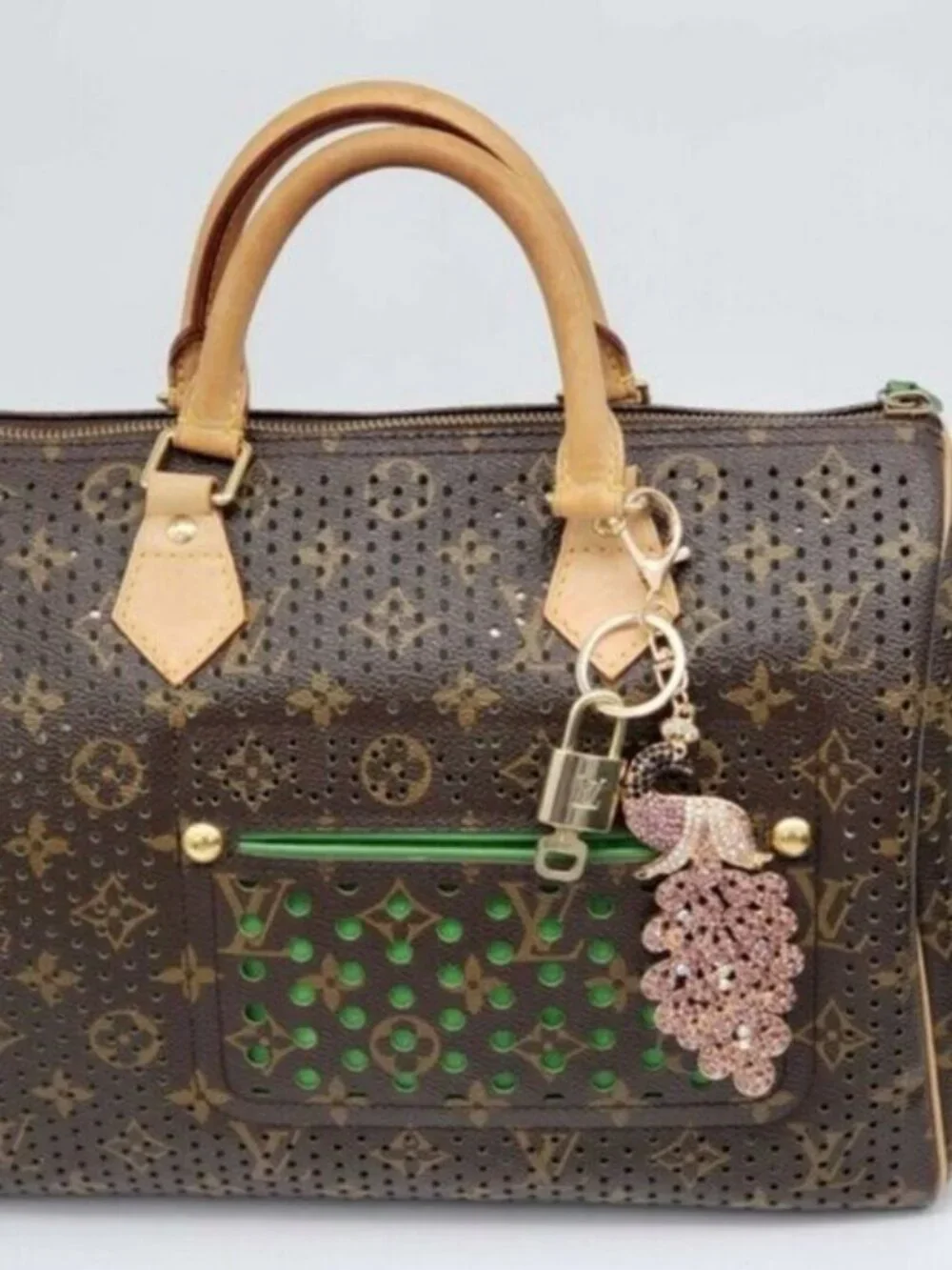 Authentic Louis Vuitton Gold Padlock & Key 🔒 LV Bag Charm Unbranded Keychain